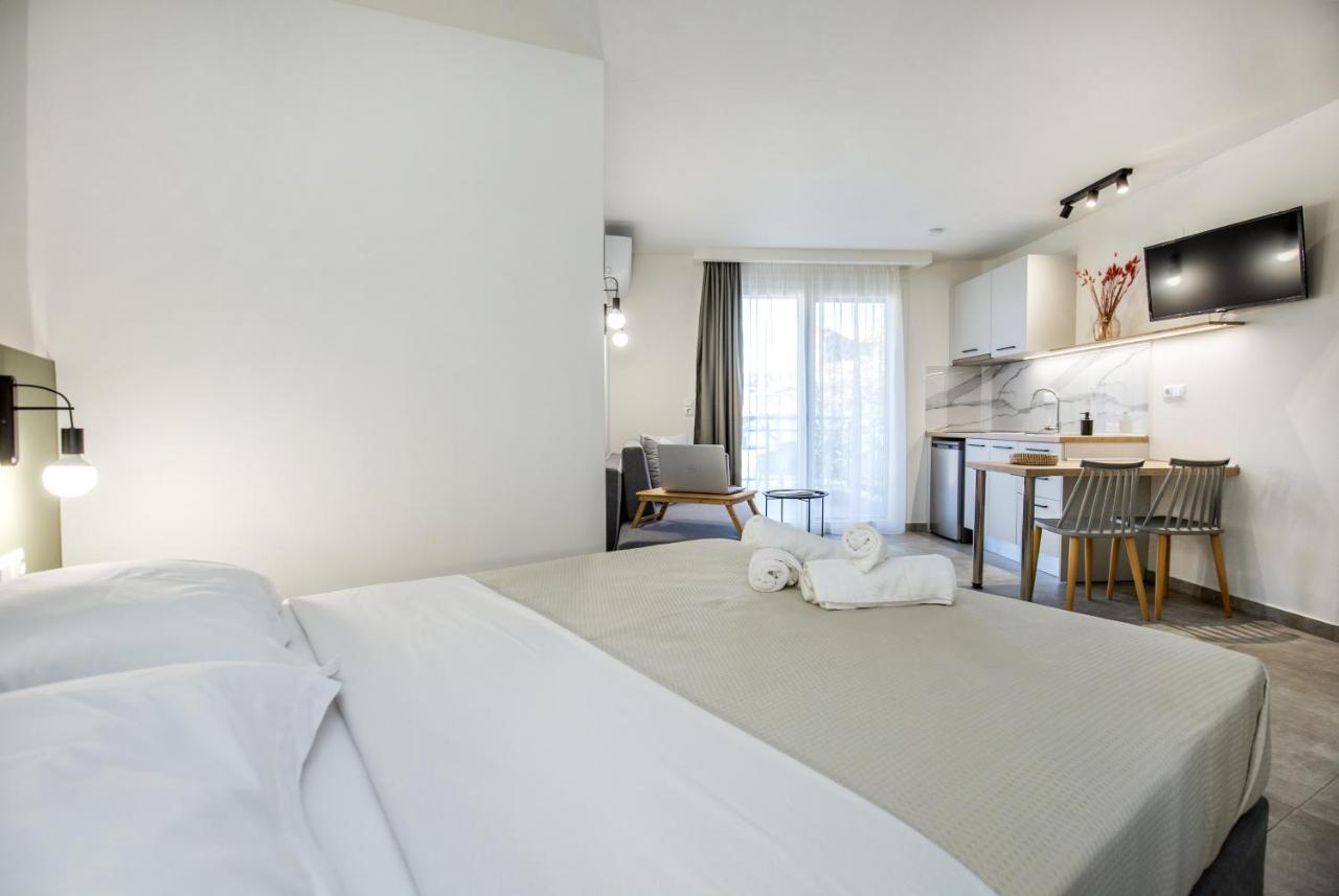 Alla Strada - Micro Suites Лименария Екстериор снимка